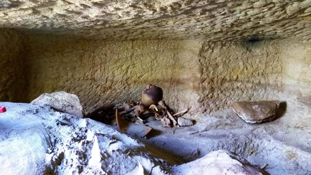 Arqueólogos suecos han descubierto doce tumbas del Imperio Nuevo faraónico en el sur de Egipto